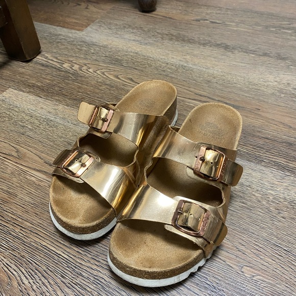 Sandals - Picture 3 of 6